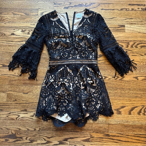 Saylor Black Lace Fully Lined Romper S - Picture 11 of 11